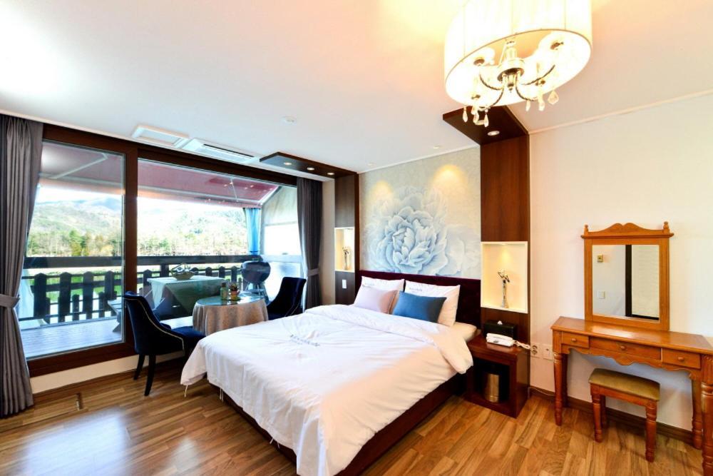 Moonlight Blue Pension Gapyeong Ngoại thất bức ảnh