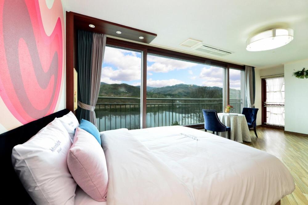 Moonlight Blue Pension Gapyeong Ngoại thất bức ảnh