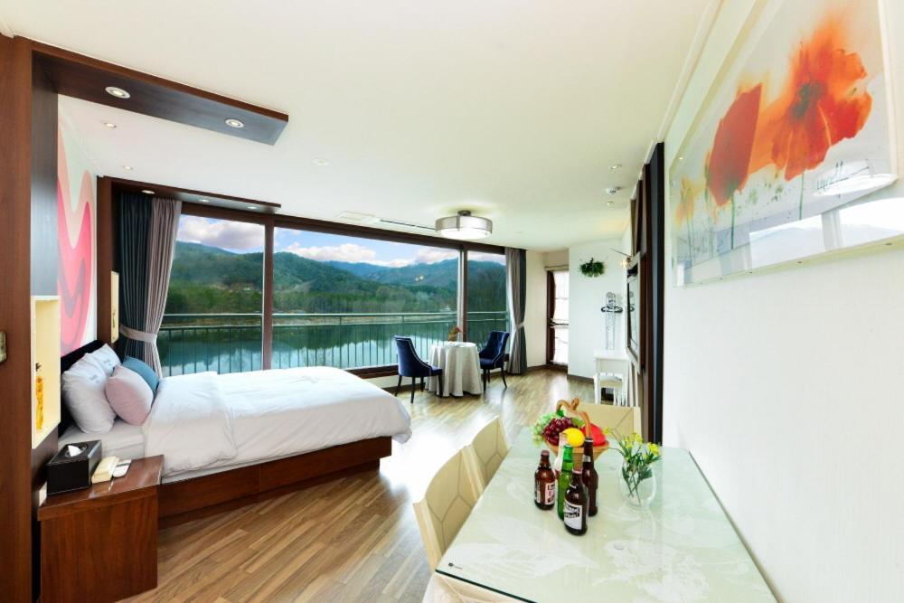 Moonlight Blue Pension Gapyeong Ngoại thất bức ảnh