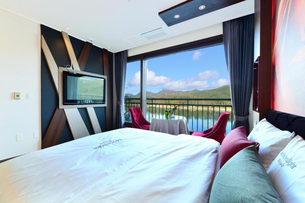 Moonlight Blue Pension Gapyeong Ngoại thất bức ảnh