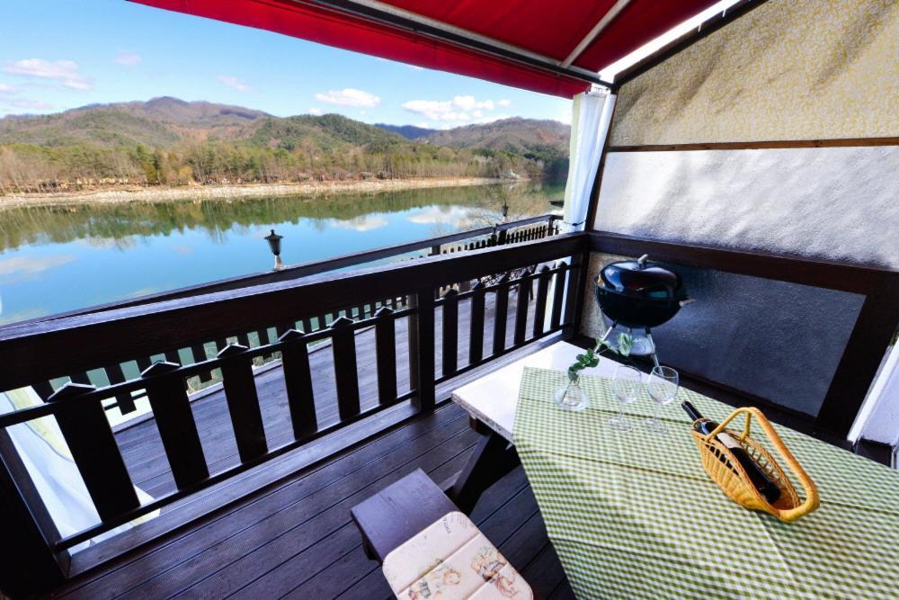 Moonlight Blue Pension Gapyeong Ngoại thất bức ảnh
