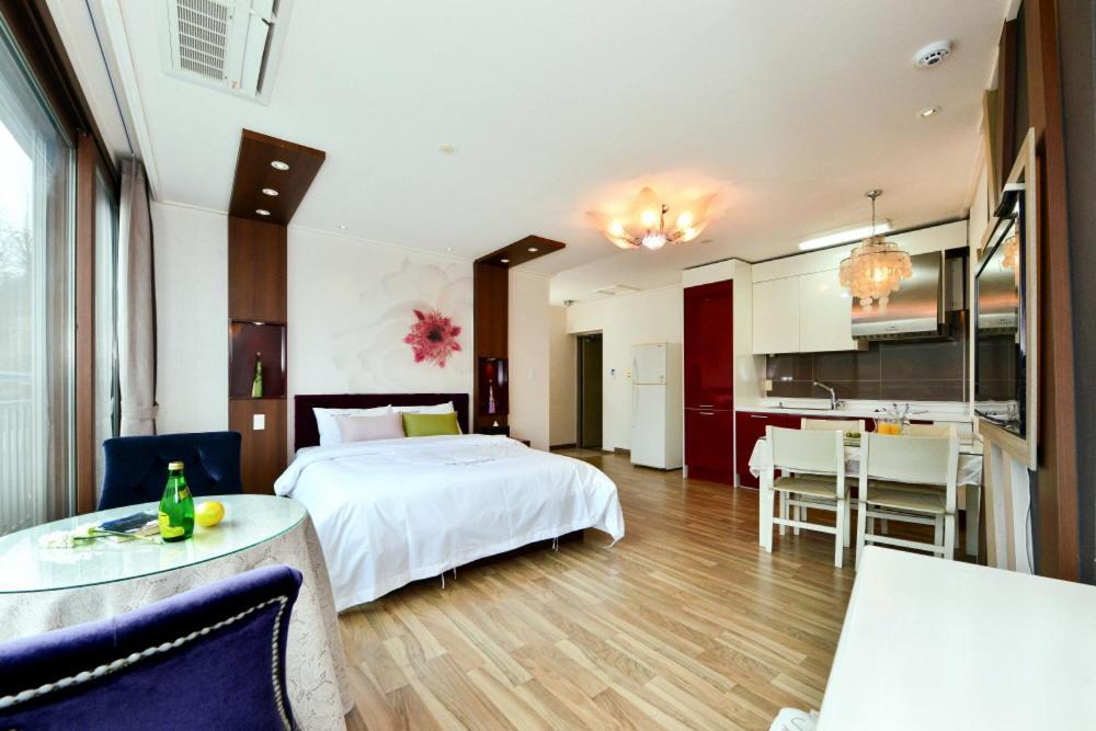 Moonlight Blue Pension Gapyeong Ngoại thất bức ảnh