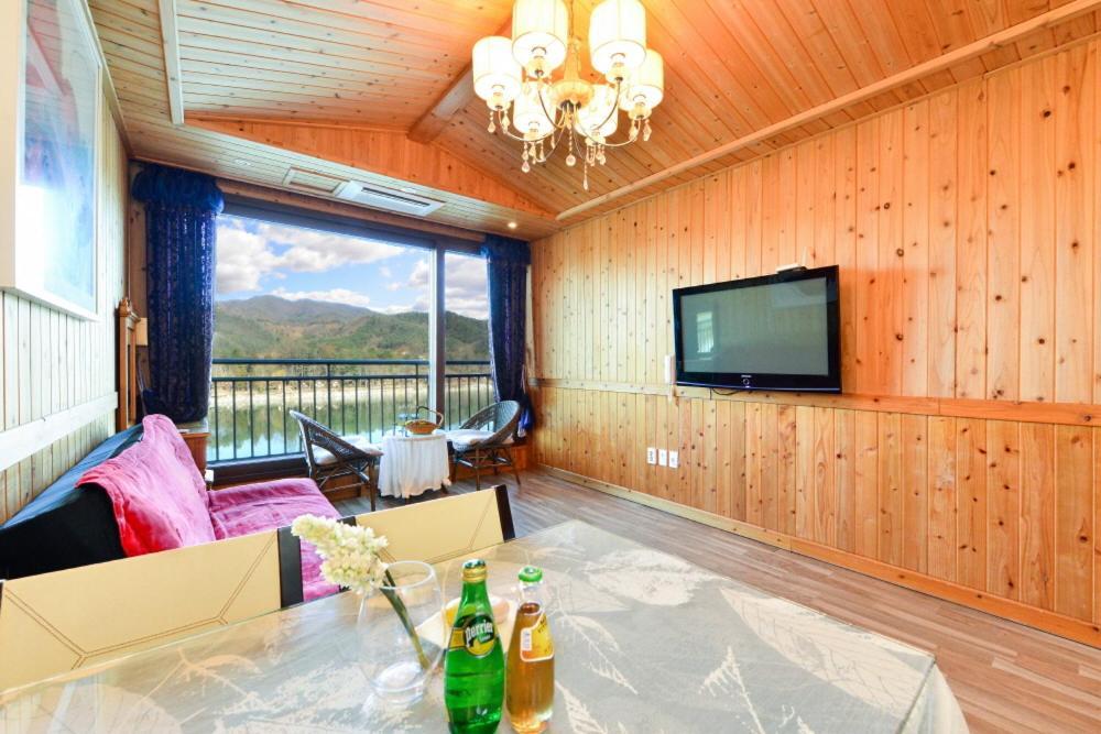 Moonlight Blue Pension Gapyeong Ngoại thất bức ảnh