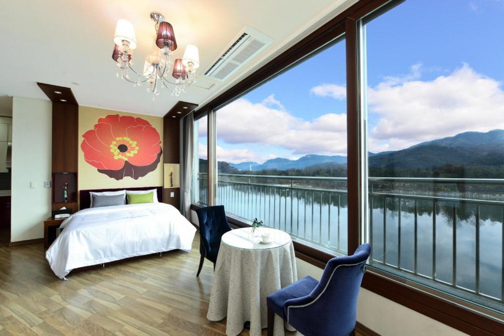Moonlight Blue Pension Gapyeong Ngoại thất bức ảnh